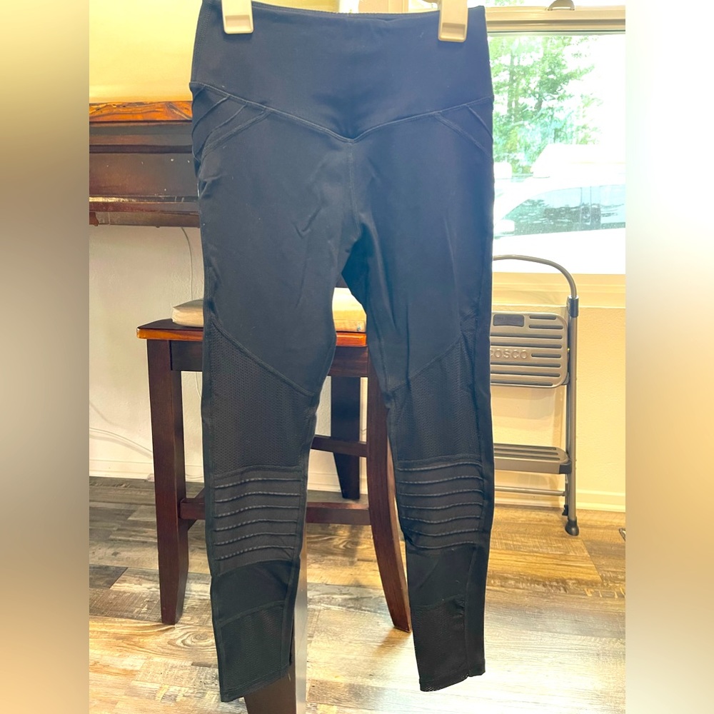 Born Primitive Black XS Leggings
